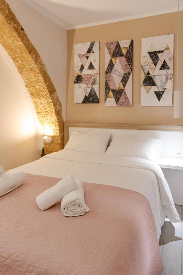 Mitos Cozy Rooms Ханья Экстерьер фото